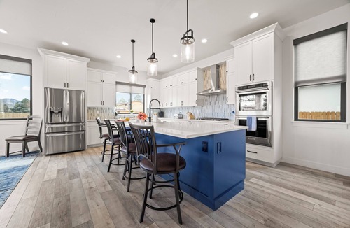 Bear Creek House | Red Rocks Retreat · Hot Tub · Game Room · Sleeps 12