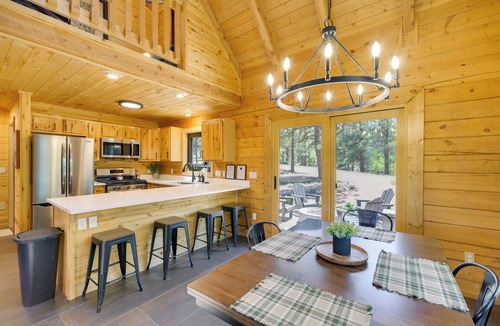 Florissant Cabin | Refined Mountain-View Retreat in Florissant!