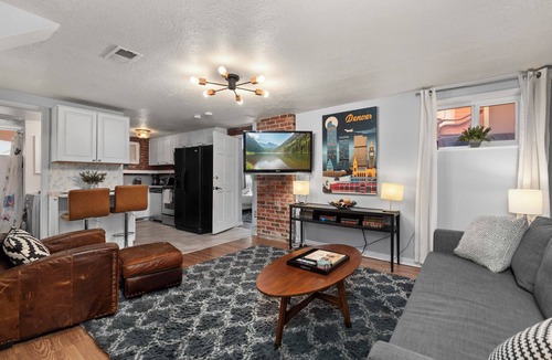 Cheesman Park House | Relax at a Cozy Garden Apt in Leafy Cheesman Park
