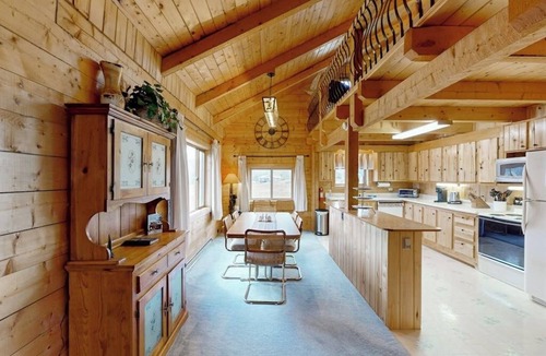 South Fork House | Relaxing mountain home, huge deck with great views and large private yard