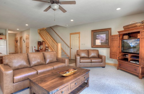 South Fork House | Rio Grande Club Retreat | Golf Discounts, 20 mins to Wolf Creek