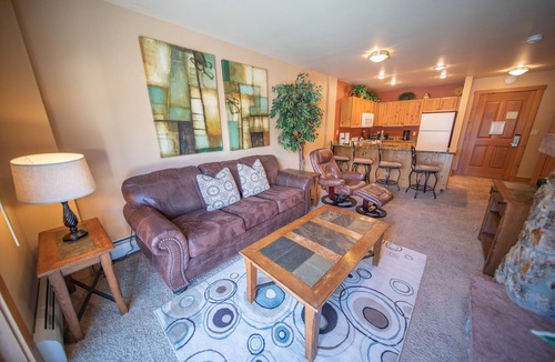 River Run Condo | River Run Summer Fun | Pool & Mini Golf