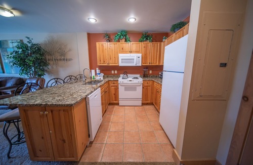 River Run Condo | River Run Summer Fun | Pool & Mini Golf