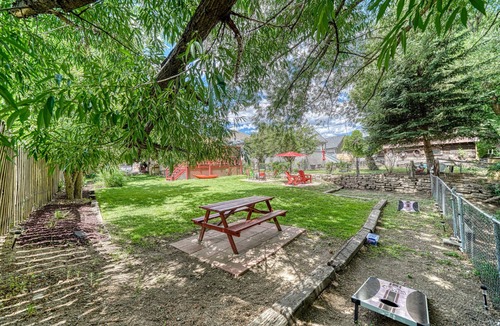 Salida House | Riverfront ~ Dog Friendly ~ Downtown