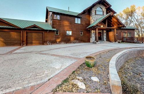 South Fork House | Riverfront House on Private Ranch w/Mountain Views, Grill, Gourmet Kitchen