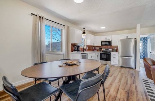 West Colorado Springs House | Rockies Royale! Game Night Retreat w/Hot Tub