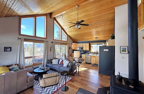 Indian Mountain Cabin | Rocky Mt Cabin 2bed/loft Hot Tub Amazing Views