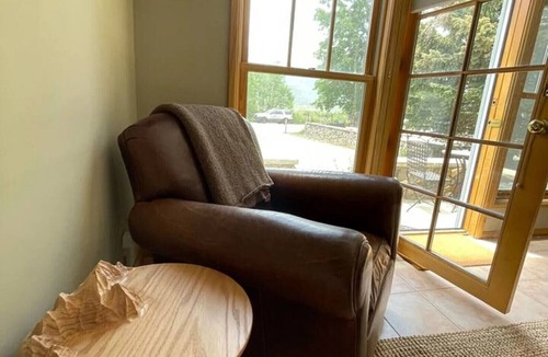 Twin Lakes Cabin | Romantic Twin Lakes lodge room with queen bed, porch & lake views