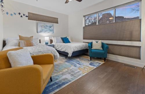 Golden House | Rooftop Hot tub Family Friendly Mountain Views