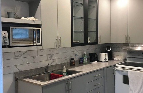Sandy Hill Apartment | Rooms Steps Uottawa