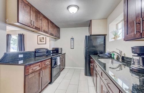 Lakewood Apartment | Royal Blue Lakewood Retreat | Light Rail + Denver