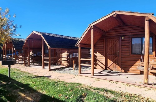 Fruita Cabin | Rustic Extended-Stay Camping Cabin with Scenic Outdoor Amenities near Local Attractions in Fruita, Colorado