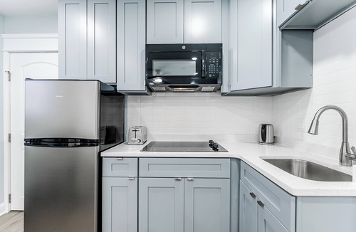 East Passyunk Crossing Apartment | S. Philly Studio Minutes - Center City Passyunk Sq and More!