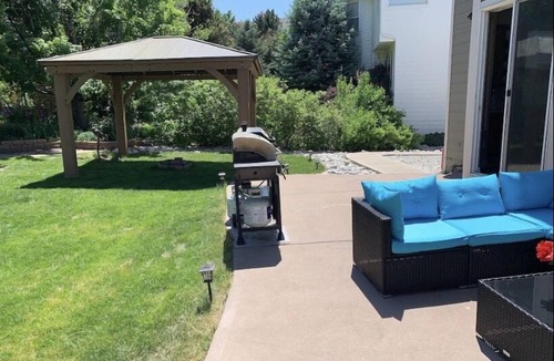 Aurora House | Saddle Rock Golf In Cherry Creek District/Southlands Malls