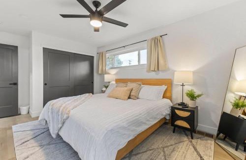 Arvada Plaza Area House | Sauna Hot Tub Family Friendly & Game Room