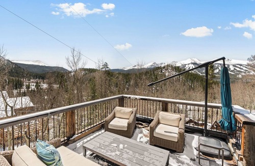 Baldy Mountain House | Scenic Mountain Stay Near Main Street - Private Hot Tub & Sauna