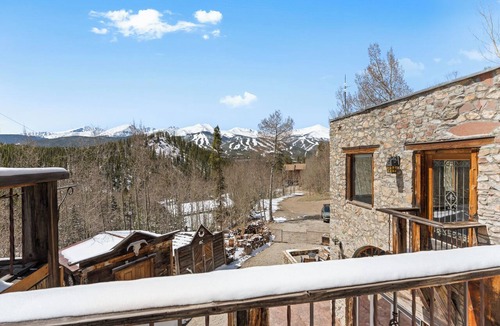 Baldy Mountain House | Scenic Mountain Stay Near Main Street - Private Hot Tub & Sauna
