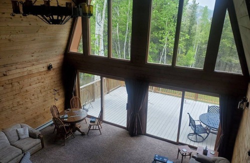 Black Hawk House | Scenic Mountain Vacation Family Home near Blackhawk, Golden, and Denver