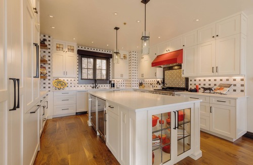 Mountain Village Cabin | See Forever Cabin by InvitedHome | Walk to Hike and Festivals, Fireplace, Views