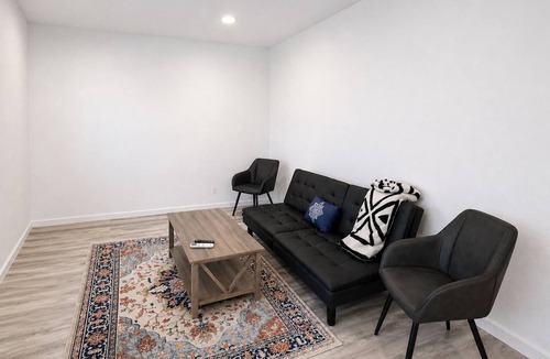 Hillcrest Apartment | Serene 1-bedroom apartment with AC in sunny San Diego