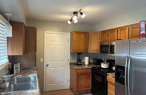 Aurora House | Serene 3-bedroom house with AC in charming Aurora