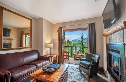 Mountain Village Condo | Ski in/out 2 bedroom 2 bath Condo at Mountain Lodge