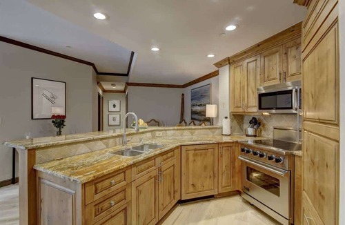 Highlands Townhomes Condo | Ski In/Ski Out Beaver Creek Residence