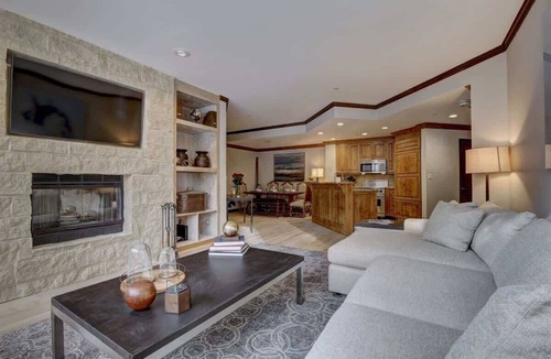 Highlands Townhomes Condo | Ski In/Ski Out Beaver Creek Residence