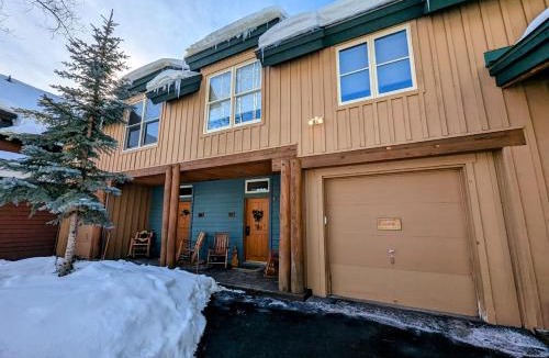 Keystone House | Ski Tip Ranch 8701 by SummitCove Lodging in Colorado