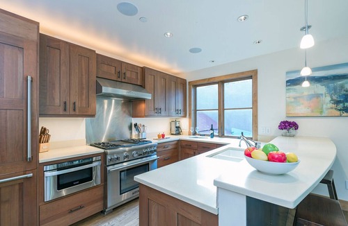 Telluride Condo | SKYLINE AT MERIBEL- A Luxe, Contemporary Downtown Condo by Shops, Restaurants, S