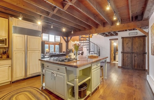 Evergreen West Central House | Skyline Retreat – 5BR Mountain Views Hot Tub Near Evergreen Lake