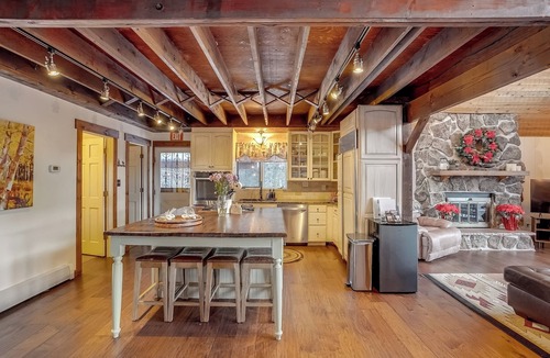 Evergreen West Central House | Skyline Retreat – 5BR Mountain Views Hot Tub Near Evergreen Lake