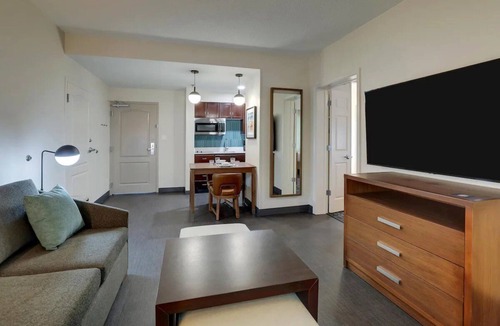 Mount Pleasant Hotel | Sleek 1BR Suite w/Free Breakfast & Parking – Perfect Mount Pleasant Location