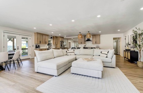 Central Colorado Springs House | Sleeps 14+, Indoor Heated Pool, Fire Pit & Hot Tub, Luxury Retreat for Group
