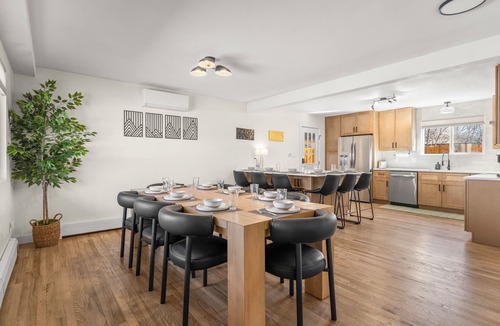 Northwest Arvada House | Sleeps 15-Putting Green-Hot Tub-Theater-Arcade-Near Boulder/Red Rocks