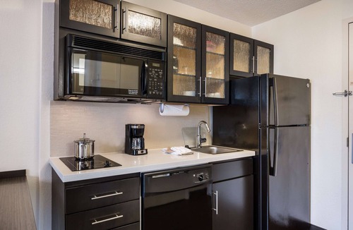 Golden Hotel | Sonesta Simply Suites Denver West Federal Center