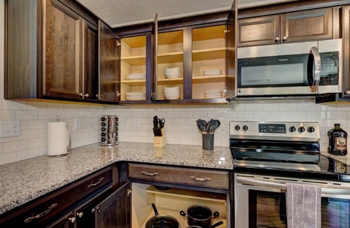 Nampa House | South Nampa Family Home | Cali King | Game Loft | 5 TVs | Near Downtown Nampa