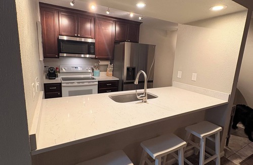 Carmody Condo | Spacious 2BR + loft, fully furnished, minutes to Red Rocks