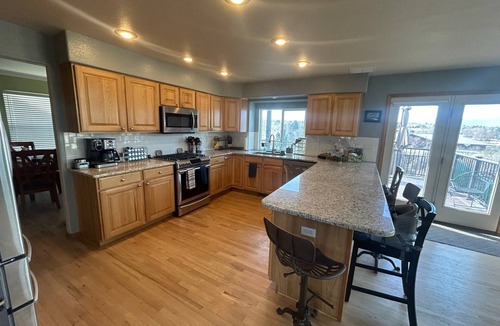 Northeast Colorado Springs House | Spacious 4-bedroom house with AMAZING Pikes Peak View and great location!