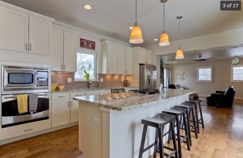 Hale House | Spacious 4-bedroom, 5 bed house in heart of Denver