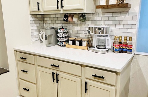 Parker House | Spacious 4-bedroom family-friendly house with Sauna, Hot Tub, and Gym