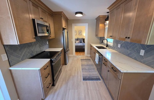 West Bloomington House | Spacious 5-bedroom house in Bloomington