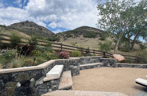 Canyon Point And Trip Ranch House | Spacious 6+ Bed perfect for Family/Business Retreat/Travel Nurses in Golden, CO
