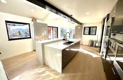 Indian Hills House | Spacious 6-bedroom house in fabulous Indian Hills with pool/hot tub