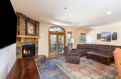 Mountain Village Condo | Spacious Bear Creek Lodge Retreat | Pool, Hot Tubs & Mountain Views