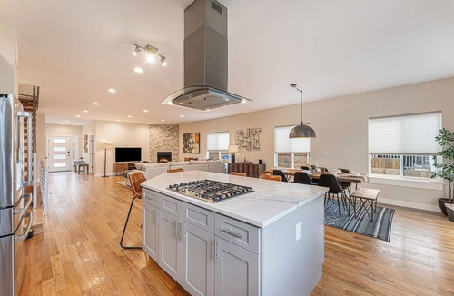 West Colfax House | Spacious Denver Home with Hot tub and Rooftop
