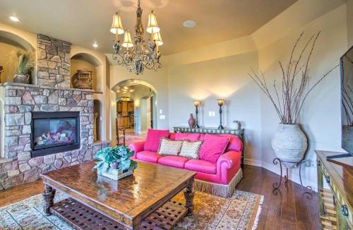Redlands House | Spacious Grand Junction Home w/Mountain View