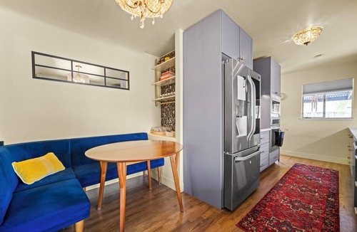Washington Virginia Vale House | Spacious Home for 7 with BBQ and Fenced Yard