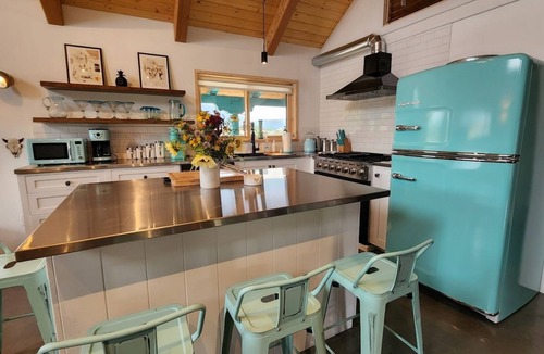 El Prado House | Spacious home with hot tub close to Taos Mountain and Town