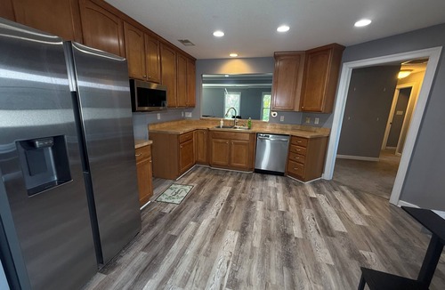 Northwest House | Spacious & Peaceful Retreat in Central Virginia Beach